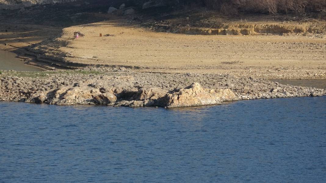 O ilde su yasağı başladı: Ağır cezası var! Barajlar boş kalınca belediye su kullanımına kısıtlama getirdi 14
